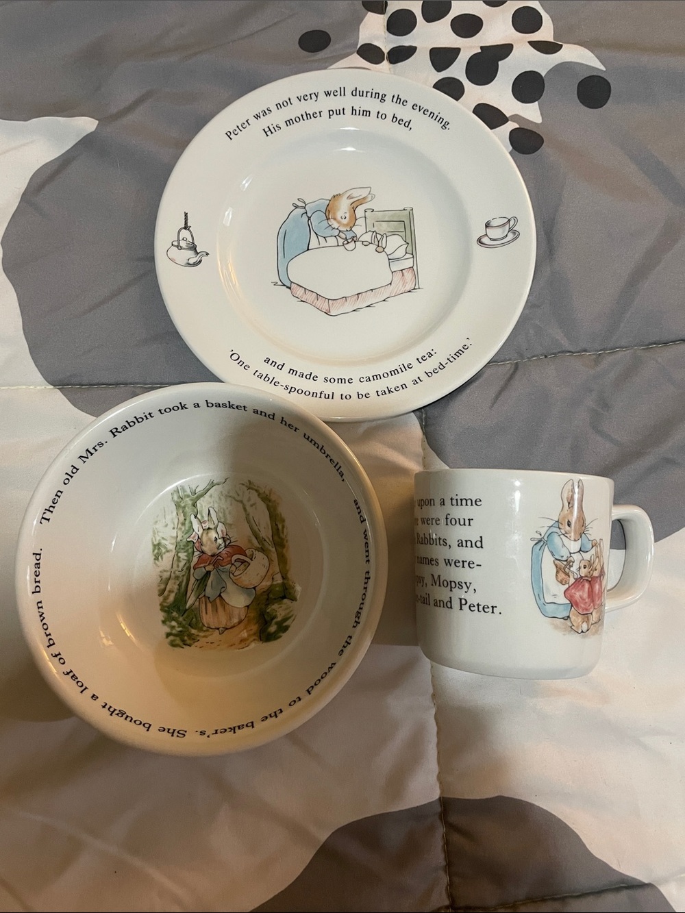 Beatrix potter illustration of Peter rabbit by Wedgwood 3piece nursery set